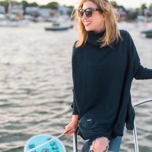 Black Mer Sea Travel Wrap & Pouch